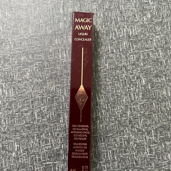 Charlotte Tilbury Magic Away Liquid Concealer #14 - Picture 11 of 11